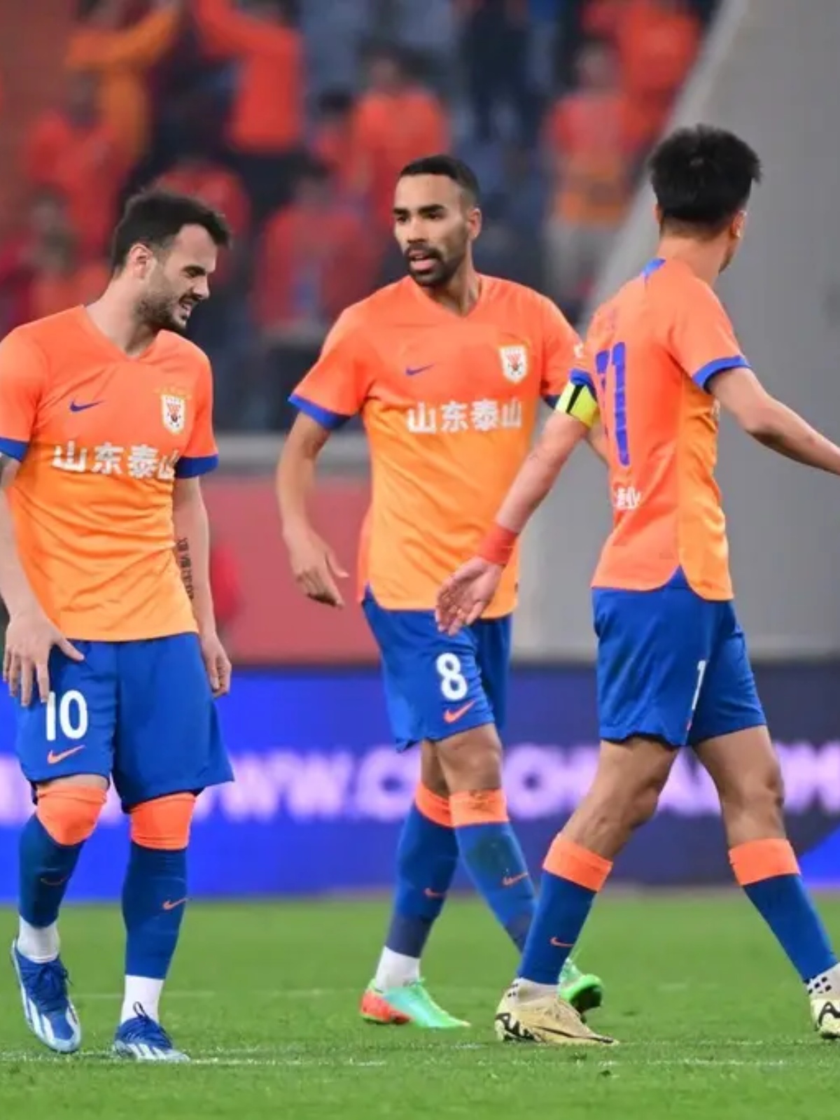 关于强强碰撞:国安挑战申花谁将笑到最后?的信息