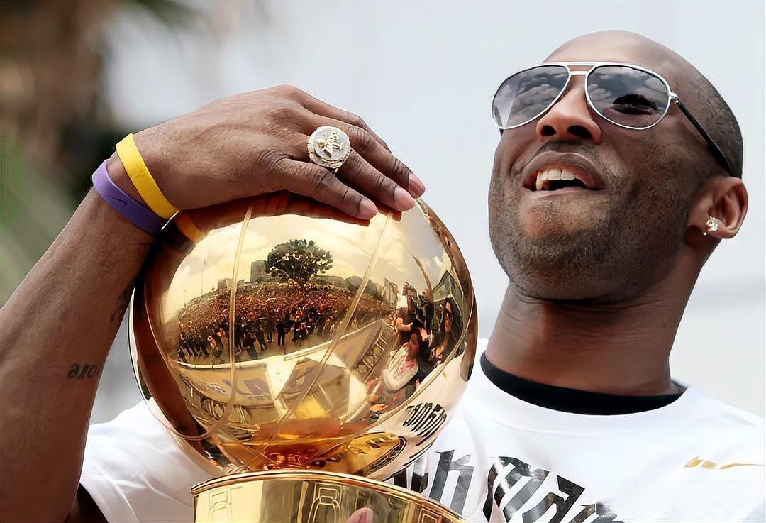 JackeyLove重要时刻夺冠,RNG带队取胜!引发球迷热议(光战队覆面人)